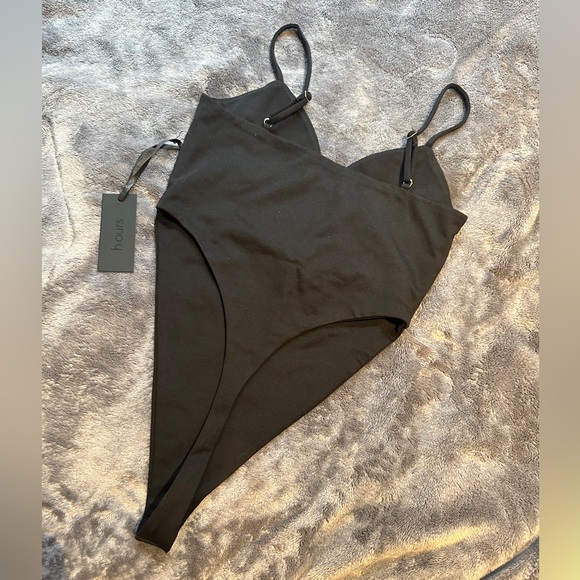 NWT Revolve H:ours Black Bodysuit Thong Sleeveless High Leg Sexy Stretchy Small - Picture 10 of 10